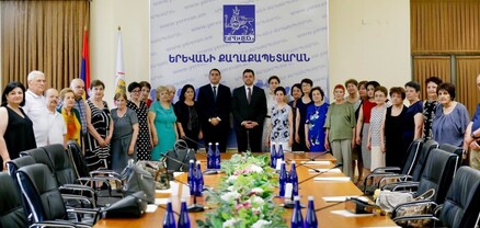 Երևանի փոխքաղաքապետ Գևորգ Սիմոնյանը հյուրընկալել է բուժաշխատողներին