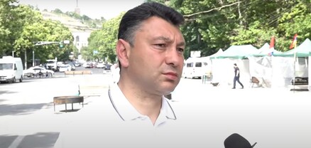 Հեծանիվով շրջող երբեմնի ժողվարչապետը, այսօր վախենում է ժողովրդի մեջ մտնել․ Շարմազանով