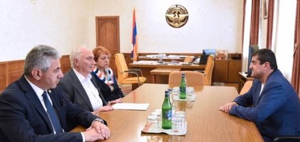 Արցախի նախագահն ու «Ի պաշտպանություն Արցախի» նախաձեռնության անդամները քննարկել են երկրի առաջ ծառացած խնդիրները