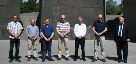 Չեխիայի անվտանգության ուժերի գլխավոր վարչության պատվիրակությունը այցելել է Ծիծեռնակաբերդի հուշահամալիր
