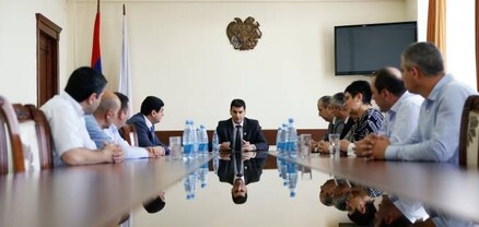 Երևանի քաղաքապետ Հրաչյա Սարգսյանը ներկայացրել է Նոր Նորք վարչական շրջանի նոր ղեկավարին