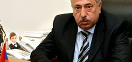 Վեցնյակ ստեղծած դատավորը, որի դռան առաջ շան կղանք էին լցրել, հեռացավ պաշտոնից