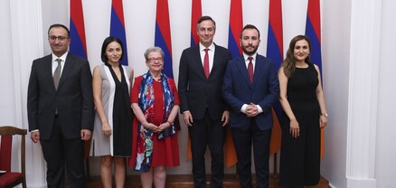 ԱԺ «Քաղաքացիական պայմանագիր» խմբակցության պատգամավորները հանդիպել են Դեյվիդ Մքալիսթերի գլխավորած պատվիրակությանը
