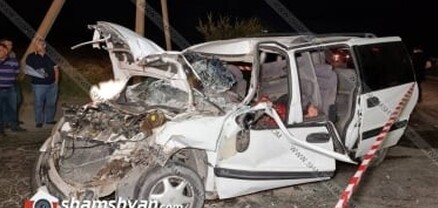 Արարատի մարզում Opel Sintra-ն մխրճվել է բեռնատարի մեջ. վիրավորներին ավտոմեքենայից դուրս են բերել Մասիսի փրկարարները