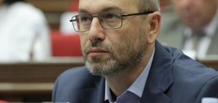 Փարամազյանը կոպիտ սխալ է արել, պետք է հրաժարական տա․ ոչ միայն վարդ չպետք է նվիրեր, այլ չպետք է հանդիպեր․ Գեղամ Նազարյան