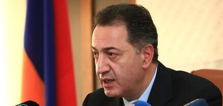 Տնտեսական այս վերջին կարճատև ձախողումներն ընդամենը առիթ էին, իսկ բուն պատճառն այլ էր. Կարեն Ճշմարիտյան