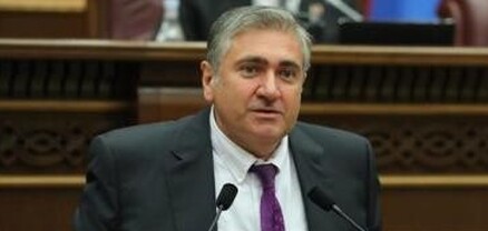 Արթուր Խաչատրյանը հրաժարական է ներկայացրել ԱԺ հանձնաժողովի փոխնախագահի պաշտոնից