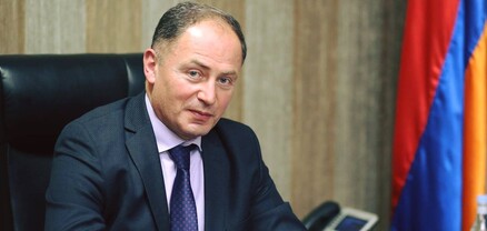 Քանաքեռ-Զեյթուն վարչական շրջանի ղեկավարը դադարեցնում է լիազորությունները