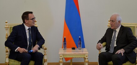 Շվեյցարիայի նորանշանակ դեսպանն իր հավատարմագրերն է հանձնել Վահագն Խաչատուրյանին