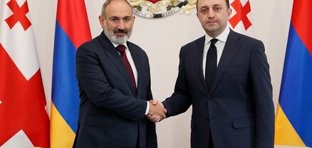 Հայ-վրացական սահմանին տեղի է ունեցել Նիկոլ Փաշինյանի և Իրակլի Ղարիբաշվիլիի առանձնազրույցը