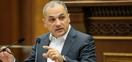 Այն, որ իբր Կառավարությանը բաժնետոմս նվիրողներից է նաև Վահե Հակոբյանի եղբայրը, զրպարտություն է