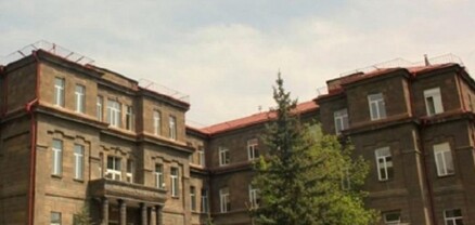 Շենքերից մեկի բակում ընկած կին է հայտնաբերվել. վիճակը ծայրահեղ ծանր է․ shamshyan.com