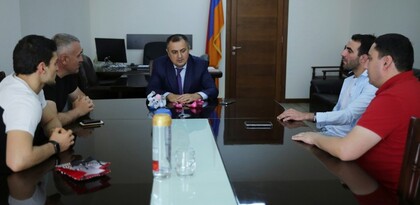 Կարեն Գիլոյանն ընդունել է Եվրոպական համալսարանական խաղերում մեդալներ նվաճած մարզիկներին