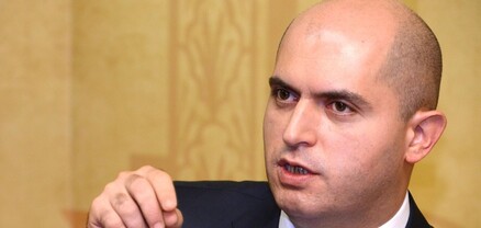 Անգամ ամենախոր անդունդն ունի հատակ․ մեր պատմության այս ազատ անկման մեջ դեռևս այդ հատակին չենք հասել․ Աշոտյան