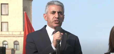 Մենք հեշտ չենք հաշտվելու իրենց որոշումների հետ. Հանրապետության հրապարակից հարգանքի տուրք՝ պատերազմի զոհերի հիշատակին