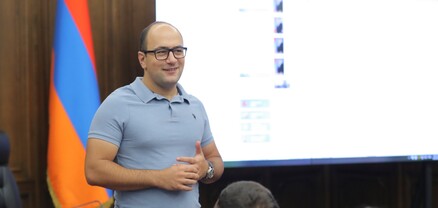 «Ամառային դպրոց» ծրագրի մասնակիցների հետ հանդիպել և դասախոսել է Հայկ Մամիջանյանը