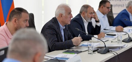 Վահագն Խաչատուրյանը մասնակցում է ՀՀ վարչապետին կից տնտեսական քաղաքականության խորհրդի նիստին