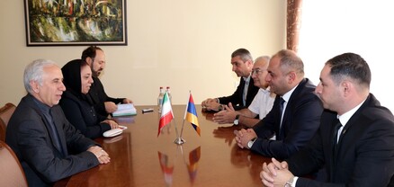 Կոտայքի մարզպետը և Իրանի դեսպանը քննարկել են մարզի և Իրանի նահանգների միջև հարաբերությունների հաստատմանն առնչվող հարցեր
