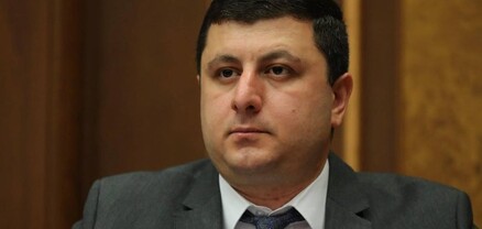 4.5 ամսով ծառայությունը նրա համար է, որ հանգրվանեն պահեստազորի այնպիսի խմբերում, որի պարագայում չեն խուսափի մոբիլիզացիոն հավաքներից․ Աբրահամյան