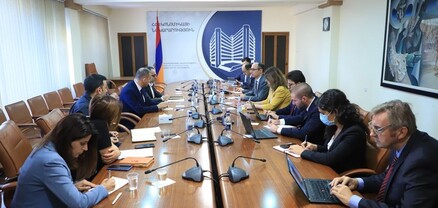 Վահան Քերոբյանը հանդիպել է ԱՄՀ-ի հայաստանյան առաքելության ղեկավարի հետ
