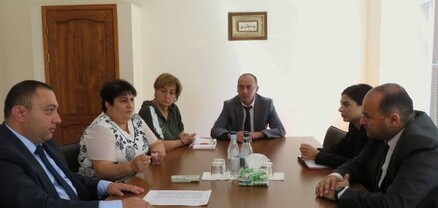 Նախարար Մկրտչյանը Վայոց ձորում քննարկել է Ադրբեջանի ագրեսիայի հետևանքով առաջացած սոցիալական կարիքների հարցեր