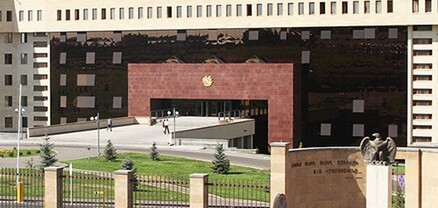 Գիշերը հայ-ադրբեջանական սահմանին էական միջադեպեր չեն արձանագրվել․ ՊՆ