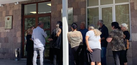 Զոհված և անհետ կորած զինծառայողների ծնողներին հաղորդել են՝ դատական նիստը հետաձգվել է․ նիստն արվել է առանց նրանց ներկայության