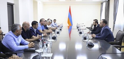 Արարատ Միրզոյանն ընդունել է Արցախի ԱԺ պատգամավորների պատվիրակությանը