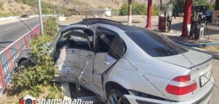 Սյունիքի մարզում 31-ամյա վարորդը բախվել է բետոնե պատնեշին և հայտնվել բենզալցակայանում․ shamshyan.com