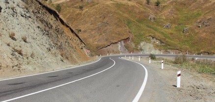 Ստեփանակերտ-Երևան ճանապարհի տարբեր հատվածներ կարող են վտանգավոր լինել երթևեկության համար, երթևեկեք միայն խիստ անհրաժեշտության դեպքում