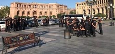 Բողոքի ակցիա կառավարության շենքի դիմաց