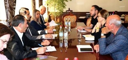 Գեղարքունիքի մարզպետը «Կարմիր խաչի» անդամներին է ներկայացրել Վարդենիսի տուժած բնակավայրերի վիճակը
