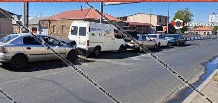 Շղթայական վթար. «Զվարթնոց» օդանավակայանի խաչմերուկում բախվել են 3 Mercedes, Ford Transit-ն ու Opel-ը