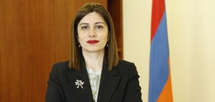 Խոնարհվում եմ մեր բոլոր նահատակների շիրիմներին,որոնք ընկան` երաշխավորելու մեր ազատ, անկախ երկրի գոյը