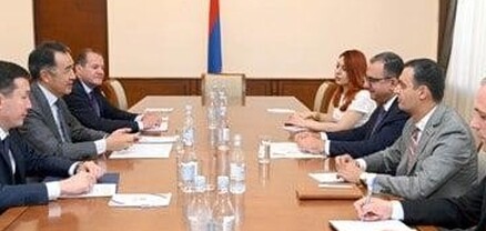 Տիգրան Խաչատրյանն ընդունել է ԵՏՀ Կոլեգիայի անդամ-նախարար Բակիտժան Սագինտաևին