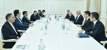 Ադրբեջանի փոխվարչապետն ընդունել է Իրանի փոխնախագին