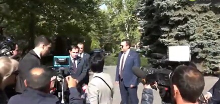 Սուրեն Պապիկյանը հրաժարվեց մեկնաբանել շուրջ 50 դիրքերի կորստի մասին լուրերը