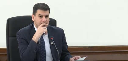 Էդ զեկույցն էլի շենքի ինչ որ կաբինետներում պտտվում ա․ սենց ասեք՝ ծրագիրն արդյունավե՞տ ա․ քաղաքապետ
