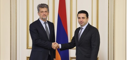 Կարո Փայլանը և Ալեն Սիմոնյանը զրուցել են Հայաստան-Թուրքիա սահմանների բացման շուրջ