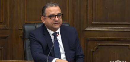 Որքա՞ն գումար է ամեն տարի ՀՀ-ն փոխանցում ԵԱՏՄ միասնական բյուջե. ԱԺ-ում քննարկվում է պետբյուջեի եկամուտներ և ծախսեր հատվածը