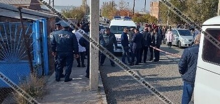 Ոստիկանները կանխել են մորը ու նրա երեխաների սպանության մեջ մեղադրվող Վրույր Բարսեղյանի տան հրկիզումը. Shamshyan.com