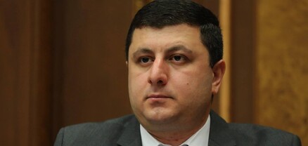Հայաստանի ու Ադրբեջանի ղեկավարները մրցավազքի մեջ են, թե ով ավելի կսրի իրավիճակը․Տիգրան Աբրահամյան
