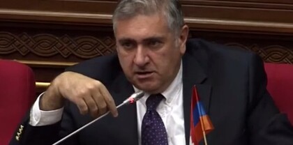 Ի՞նչ թուղթ կա արխիվում, որը հենց հիմա եք ուզում վերացնել․ Արթուր Խաչատրյան