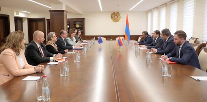 Սուրեն Պապիկյանը ԵՄ պատվիրակության հետ քննարկել է դիտորդական առաքելության գործունեությանն առնչվող մի շարք հարցեր