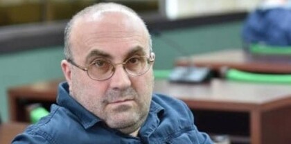 Ըստ Պապիկյան Սուրենի, թմրամոլներին կարելի է մետրոպոլիտենից օգտվել, իսկ սիրով «հարբածներին»՝ ոչ․ Կ․ Հեքիմյան