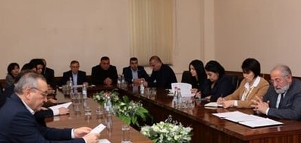 Արցախում կհրաժարվեն դպրոցներում անբավարար միավորային շեմից. Դա կվերացնի երկտարեցության երևույթը