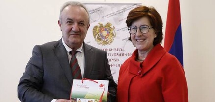 Նախարար Դումանյանն ընդունել է ՀՀ-ում Կանադայի արտակարգ և լիազոր դեսպանին