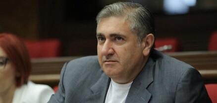 Փաշինյանը հանել է զորքը Արցախից, մի հատ էլ ռուսների վրա մուննաթ են գալիս, թե լավ չեն անում իրենց գործը․ Արթուր Խաչատրյան