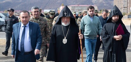 «Այսօր Ջերմուկը կարիք ունի ապաքինման ու վշտերի թոթափման». Ամենայն Հայոց Հայրապետն այցելել է Ջերմուկ