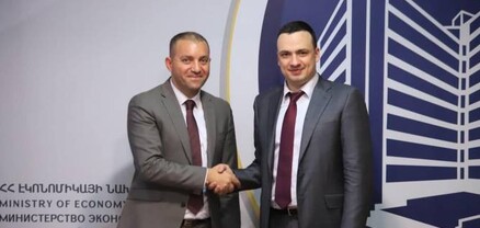 Քերոբյանն ընդունել է Սվերդլովսկի փոխնահանգապետի գլխավորած պատվիրակությանը